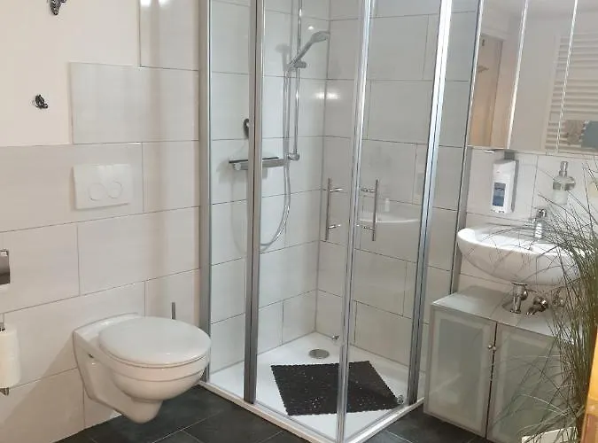 Gaestezimmer Haus Talblick Проживание в семье Лаутентхаль