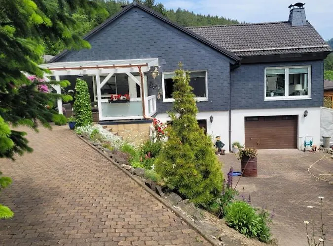 Проживание в семье Gaestezimmer Haus Talblick Лаутентхаль